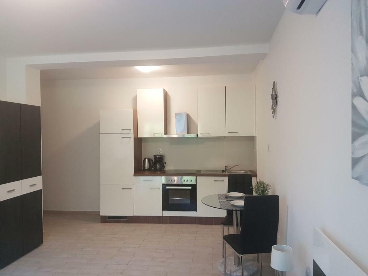 Apartments Lucija 센 외부 사진